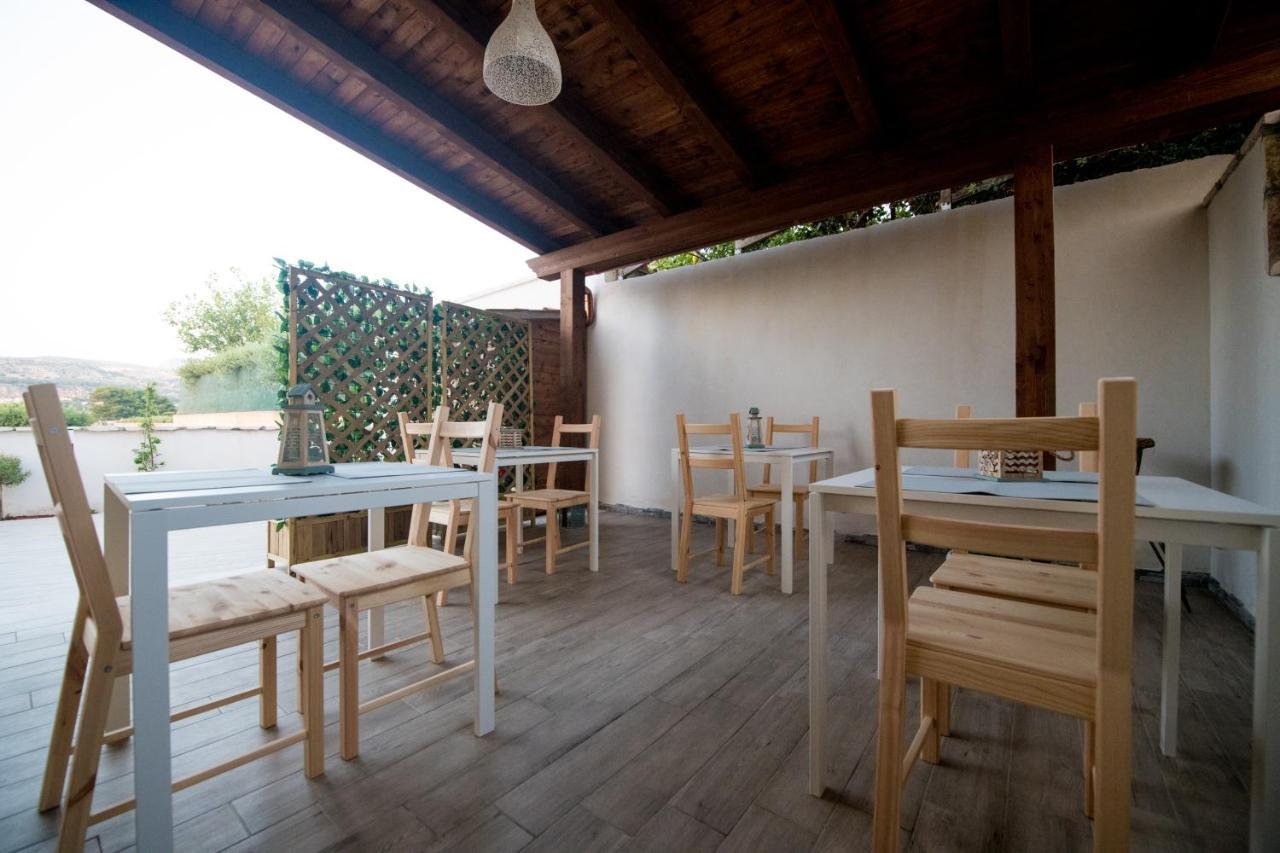 Dove Sorge Il Sole Bed & Breakfast Кустоначи Екстериор снимка