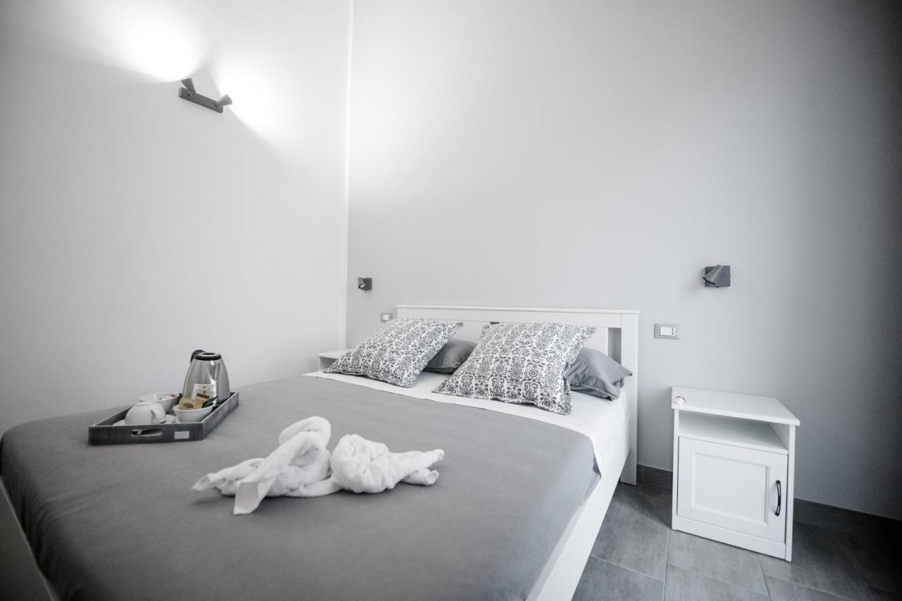 Dove Sorge Il Sole Bed & Breakfast Кустоначи Екстериор снимка